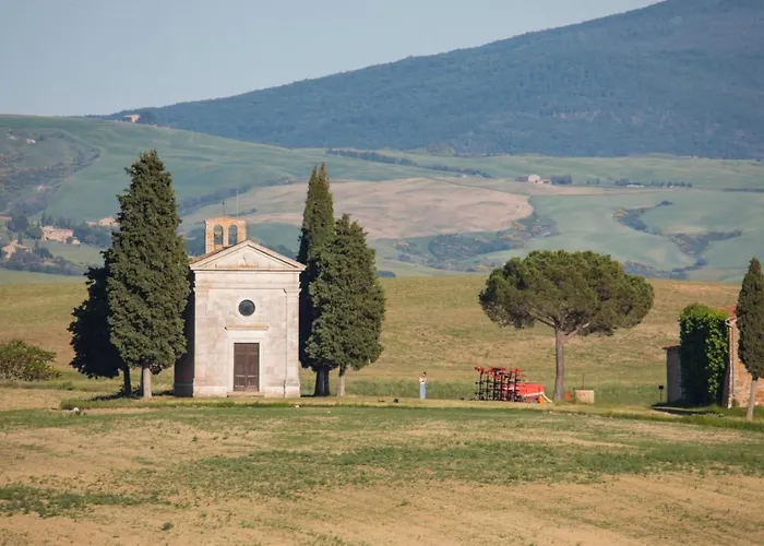 ファームステイ La Poderina